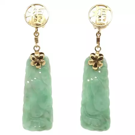 Vintage Carved Chinese Jade and 14K Gold Dangle Earrings For Sale at 1stDibs