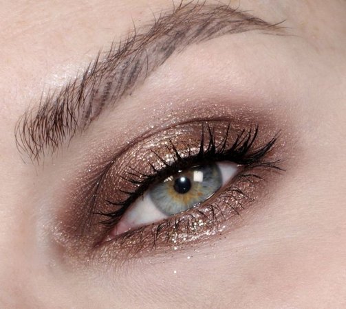 gold and brown smokey eyeshadow