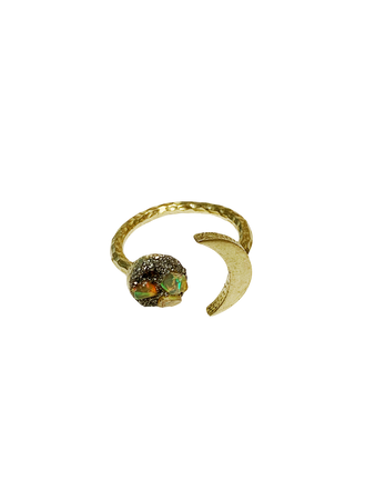 rebbie_irl’s opal moon ring