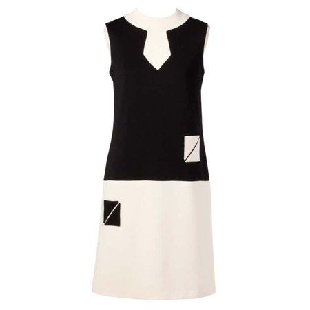 1960s Nina Ricci Vintage Black + White Geometric Mod Shift Dress For Sale at 1stdibs