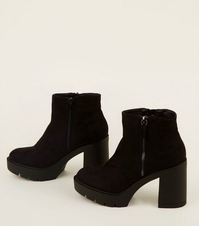 Boots en suédine noires à zip sur le côté et talons blocs | New Look