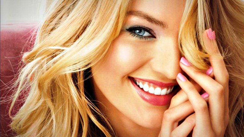 Candice Swanepoel Cute Smile Wallpapers HD