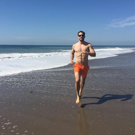 Brant Daugherty on Instagram: “If they ever reboot Baywatch, here’s my audition”