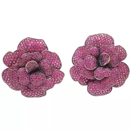 Andreoli Pink Sapphire Titanium Flower Clip-On Earrings For Sale at 1stDibs