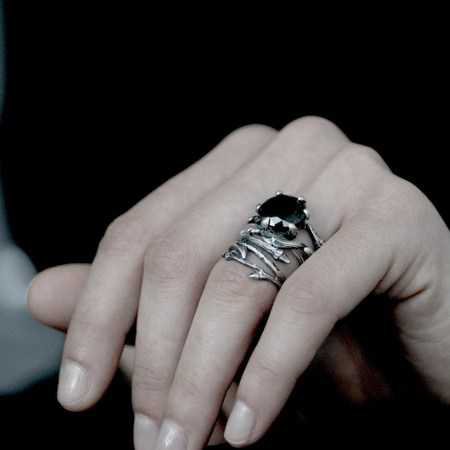 Ring for Lyanna Stark, Ovate - A Game of Clothes