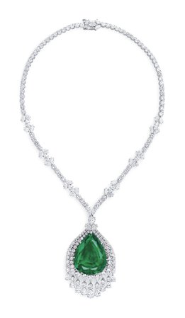 2019_GNV_17430_0269_000(superb_emerald_and_diamond_pendent_necklace).jpg (3200×5511)