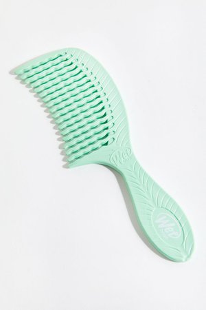 Wet Brush Go Green Oil-Infused Treatment Comb | Urban Outfitters