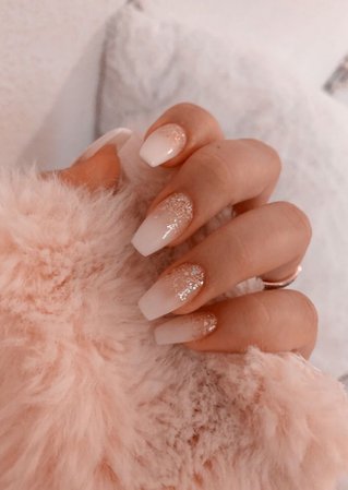 glitter girly nails 💅🏼