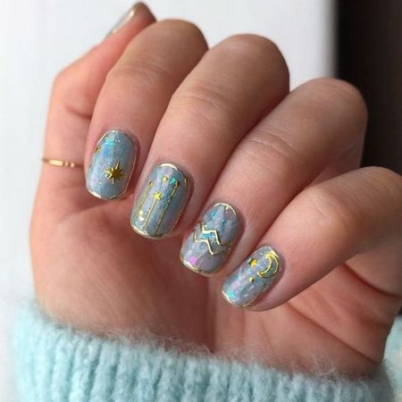 74+ Aquarius Nails That Are As Quirky As They Are - TheFab20s