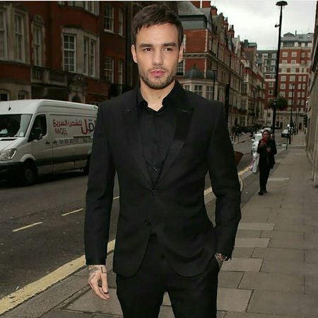 Sophie Sweeney on Instagram: “Good morning everyone 💓💓💓 Here's some hot pics of Liam in a suit. Have a lovely day x”