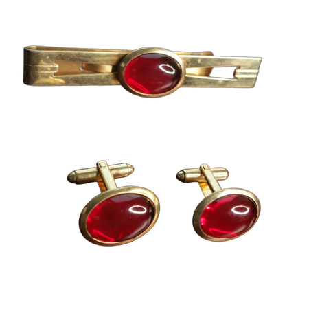 Vintage 1940's Cufflinks, Cherry Red Lucite Cabochon, 3 Piece Matching Tie Bar, Gold Tone, Red Stone Cuff Links for Groom, Wedding, Formal