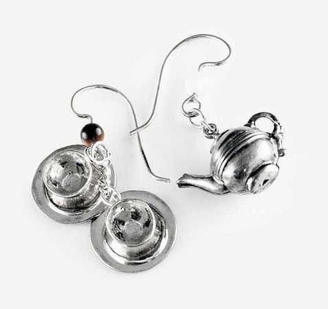 tea earrings