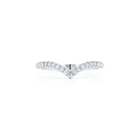 Tiffany Soleste V ring in platinum with diamonds. | Tiffany & Co.