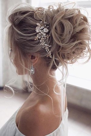 Bridal Wedding Hairstyle
