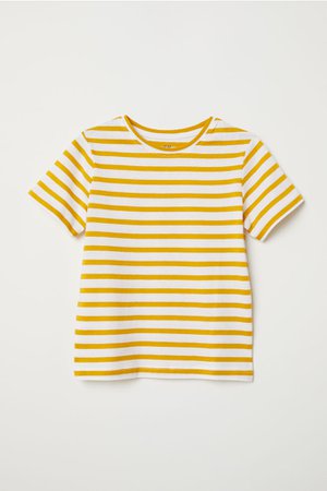 yellow striped t-shirt