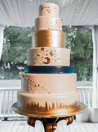Constellation Wedding Cake 1