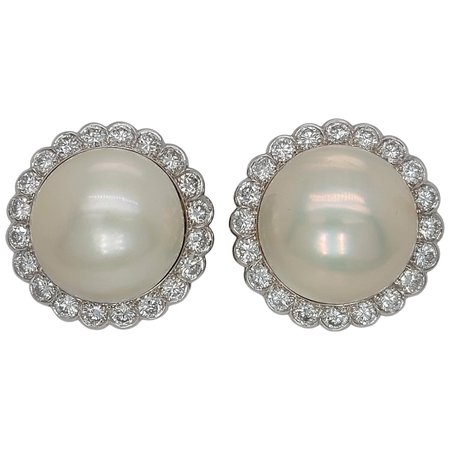 De Grisogono Diamond and Pearl Gold Earrings For Sale at 1stDibs
