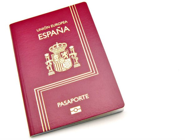 Spanish passport.jpg (600×455)