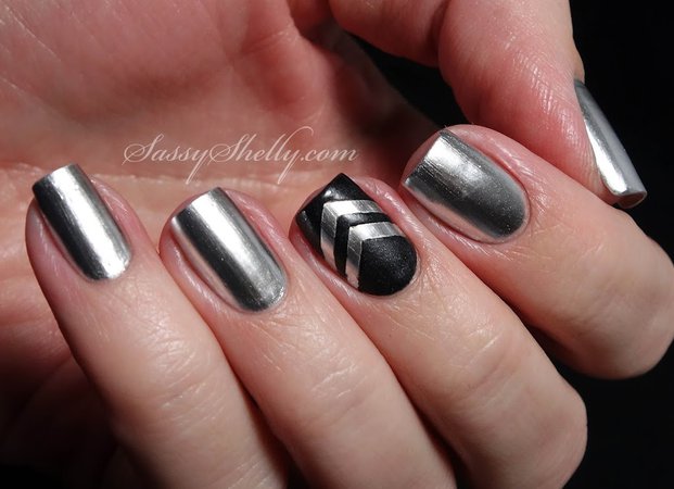 nails black silver metallic