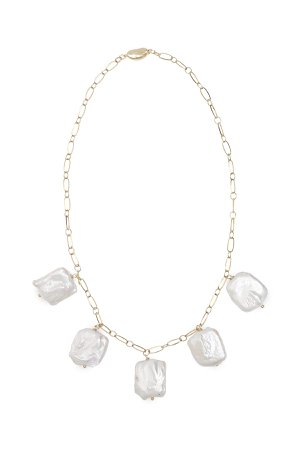 Timeless Pearly Chain Necklace With Pearls