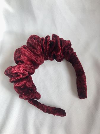 red velvet scrunchie headband by sew last Summer