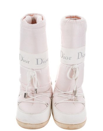 Spoiled Libra - moongloss: Powder Pink Dior Moonboots