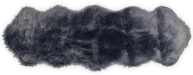 Amazon.com: Nouvelle Legende Faux Fur Sheepskin Premium Rug Duo (23 in. X 73 in.) Gray: Kitchen & Dining