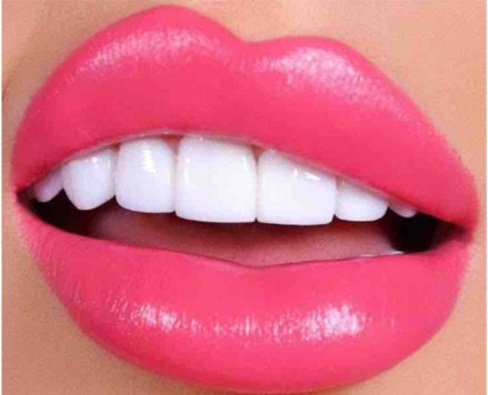 bright pink lip