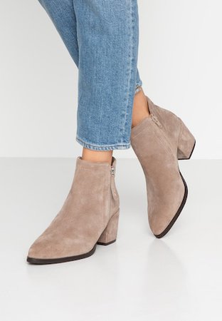ankle boots beige