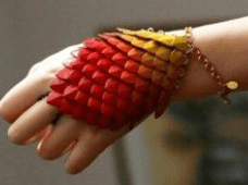 Red/Gold Dragonic Scale Glove