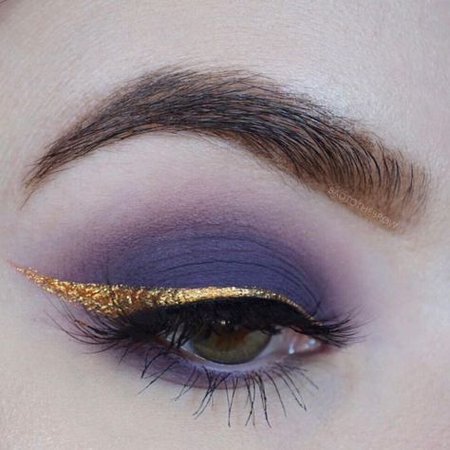 Indigo Smokey Eye Makeup w/ Gold Eyeliner