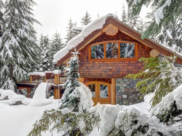 Enjoy stunning mountain views and ski-in access in this $3,675,000 log cabin in Whistler | National Post