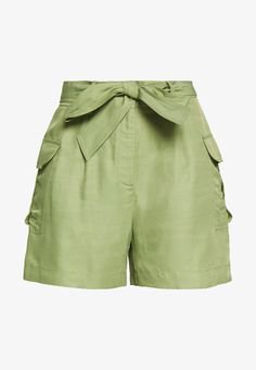 Rich & Royal SAFARI LOOK - Shorts - safari green - Zalando.se
