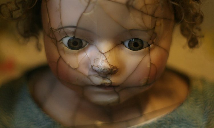 5 Creepy Haunted Dolls Who Want To Play With You Forever And Ever And Ever