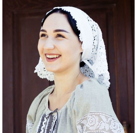 Russian style crocheted headscarf: handmade craft
