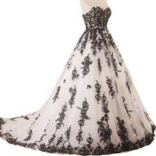 Google Image Result for https://ae01.alicdn.com/kf/HTB1BfNiaIfrK1Rjy0Fmq6xhEXXap/Lace-Black-and-White-Wedding-Dresses-Sweetheart-Tulle-Plus-Size-Bride-Bridal-Weding-Weeding-Dresses-Wedding.jpg