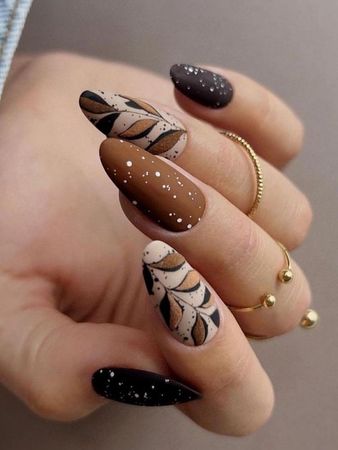 earthy nails