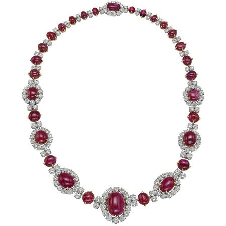 Van Cleef and Arpels Ruby Diamond Cluster Necklace For Sale at 1stdibs