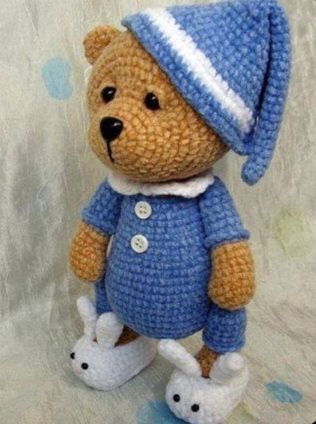 crochet sleepy bear w/ nightcap and slippers