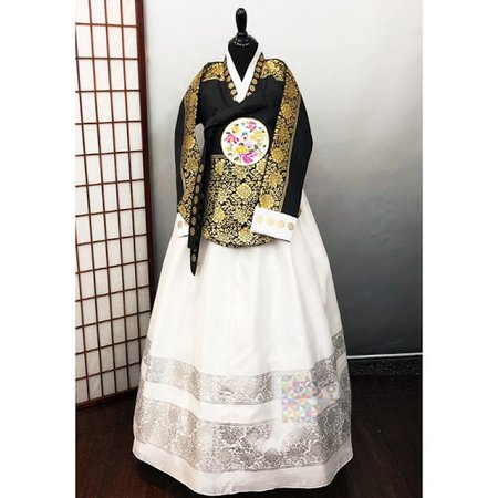 Hanbok NYC – 뉴욕 한복 스토리 Black Dangui&White Skirt with gold plating $450.00