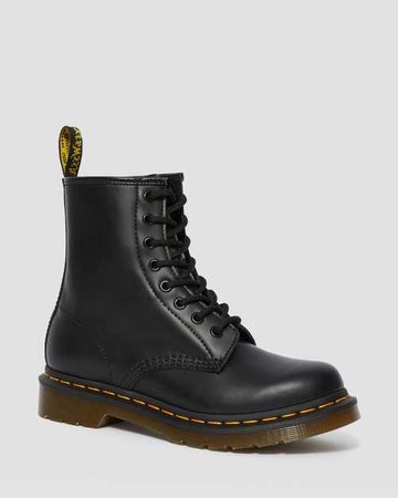 1460 WOMEN'S SMOOTH LEATHER LACE UP BOOTS | Dr. Martens Official