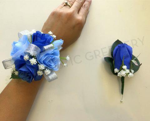 corsage baby's breath with blue rose