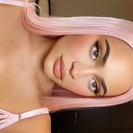 Kylie Cosmetics (@kyliecosmetics) • Photos et vidéos Instagram