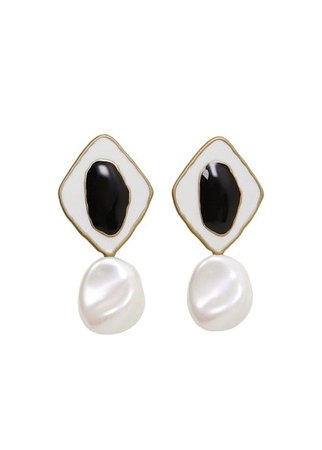 MANGO Geometric pearl earrings