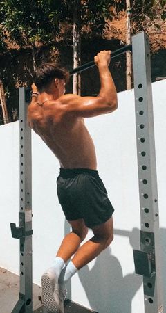 Male gym pic workout