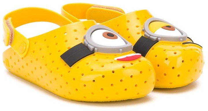 Minions perforated sandals