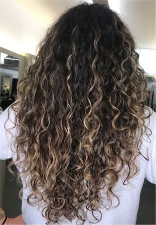 curly hair highlights