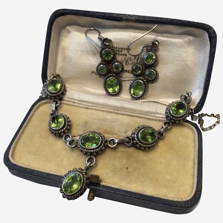 Peridot antique jewelry box set