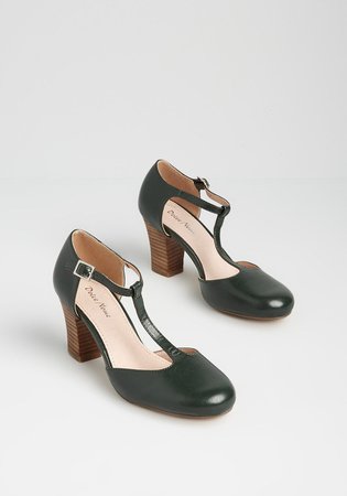 Timeless to a T Heel | ModCloth
