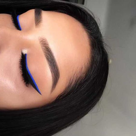 Blue Makeup